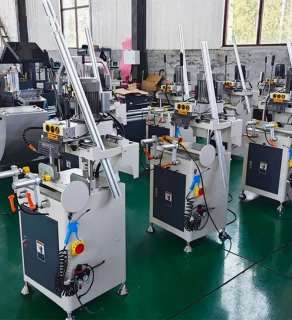 CNC ПВЦ UPVC Windows машина за насочување на копирање со голема брзина