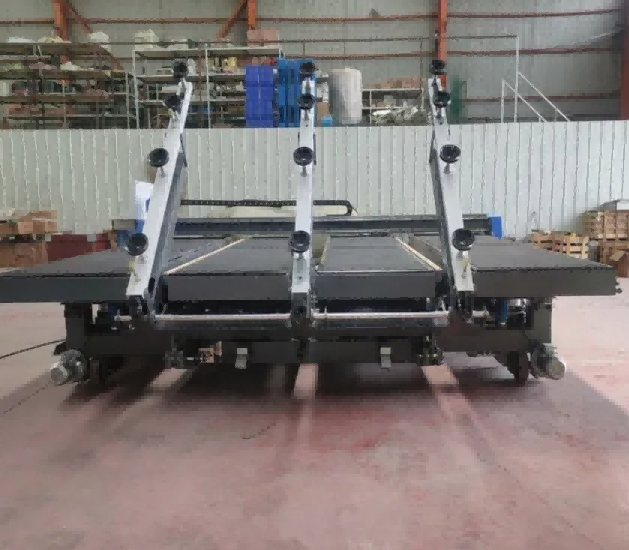 Високопрецизна автоматска CNC машина за сечење стакло за изолационо стакло